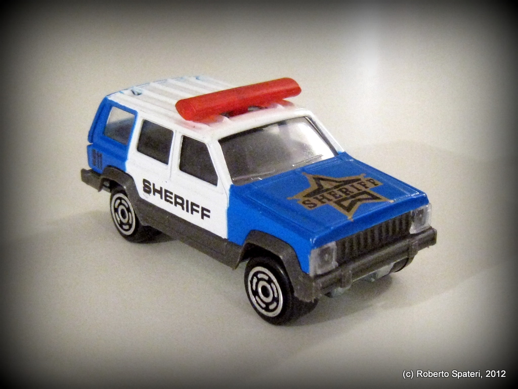 Majorette Jeep Cherokee (n.285-B)